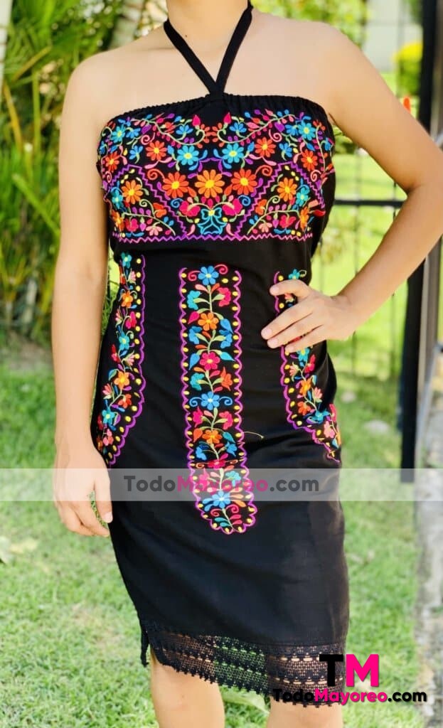 rj00660 Vestido artesanal mexicano para mujer hecho en Chiapas bordado a maquina color negro mayoreo fabrica