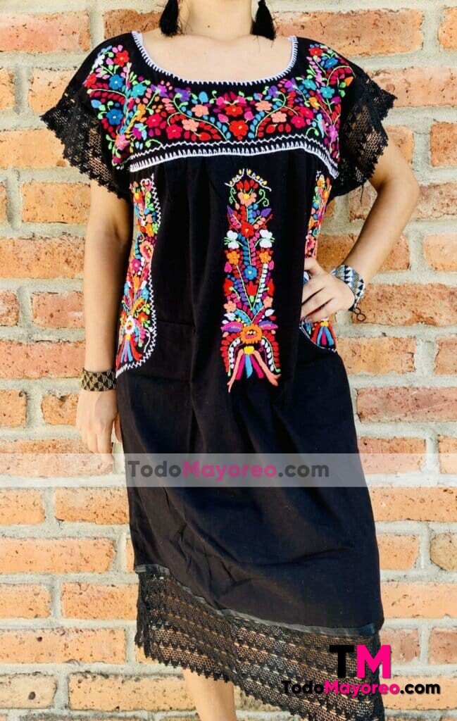 rj00684 Vestido artesanal mexicano para mujer hecho en Chiapas bordado a  mano color negro mayoreo fabrica 