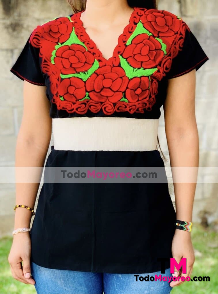 rj00713 Blusa artesanal de manta color negro mexicano bordado de flores para mujer hecho en Chiapas mayoreo fabrica