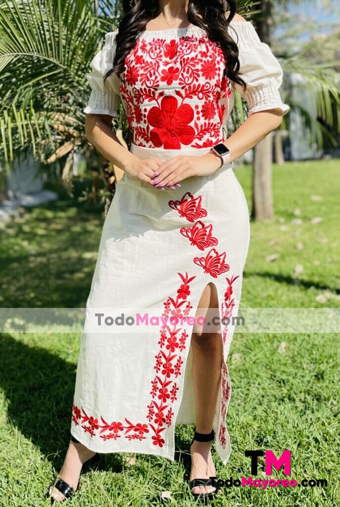 rn00116 Vestido Largo Bordado Rojo a Maquina artesanal mexicano para mujer hecho en Chiapas mayoreo fabrica