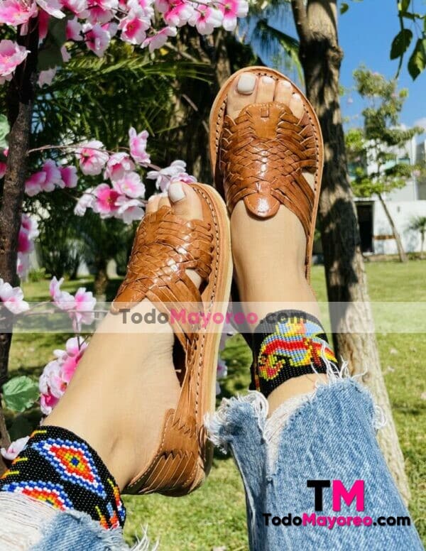 Zj00891 Huaraches Mexicanos Calidad Premium Artesanales De Mujer Color Nuez De Piel Con Tiras (1)