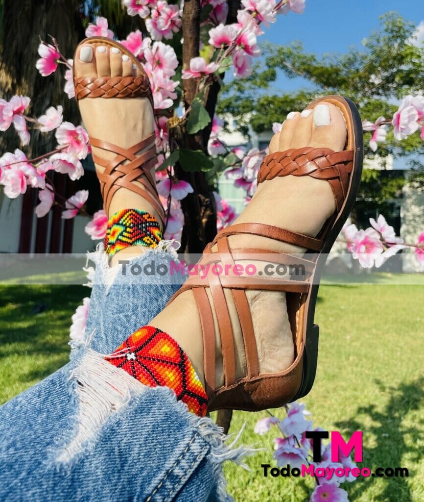 Huaraches Artesanales De Piso Mujer Con Trenzado con Tirasde Calzado Mexicano De Piel ze00010-