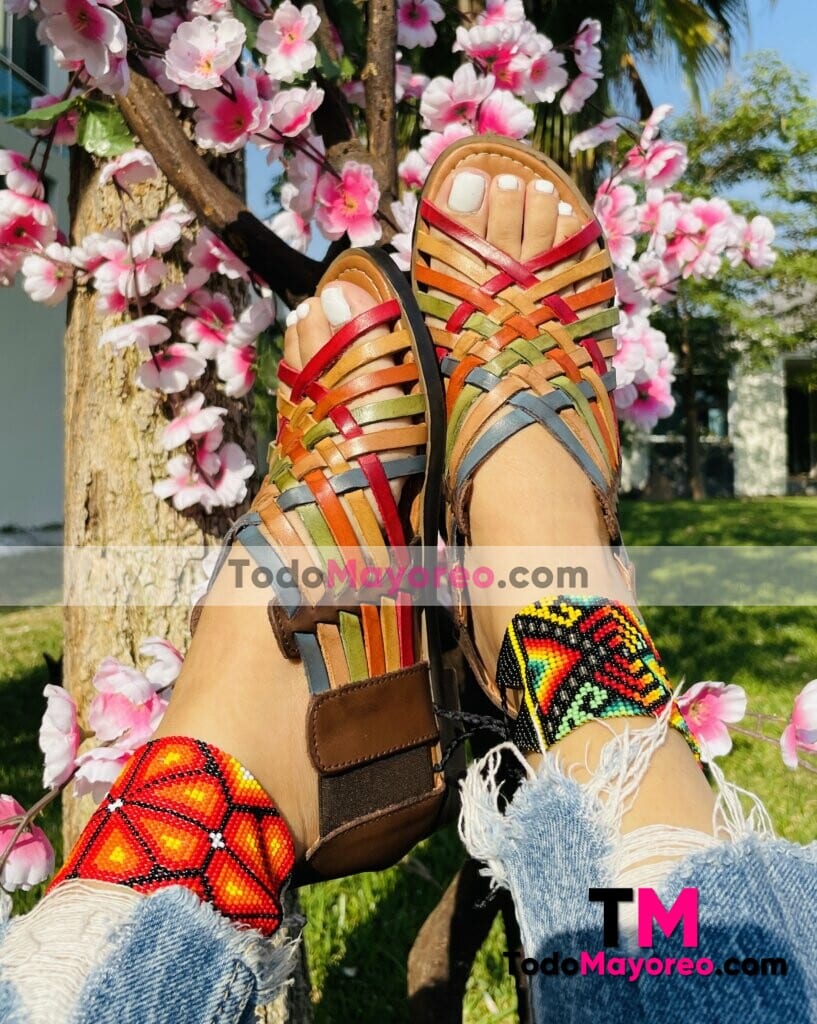 Huaraches Artesanales De Piso Mujer Con Tiras Delgadas de Coloresde Calzado Mexicano De Piel ze00020-