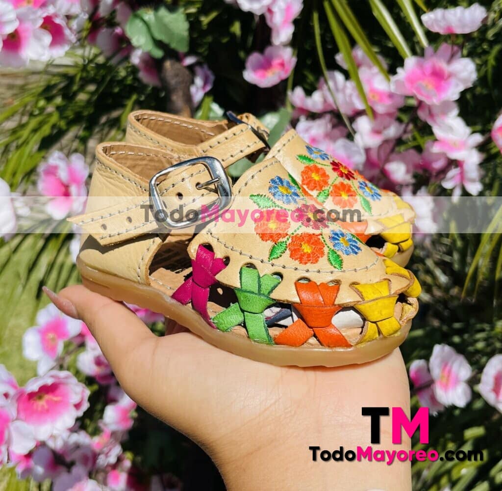 Huaraches para Bebé color Tan con Flores de Colores Bordadas de De Piel Calzado al Por Mayor ZE-00055-