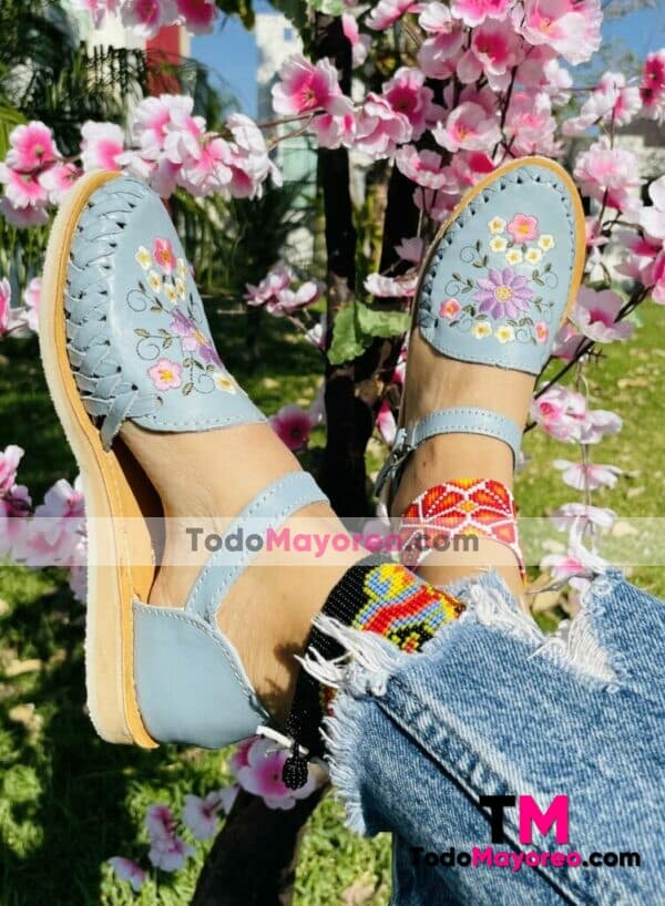 Zn 00042 Huaraches Artesanales Piso Para Mujer Azul Bordado De Flores Con Enredadera Fabricante Calzado Mayoreo (3)
