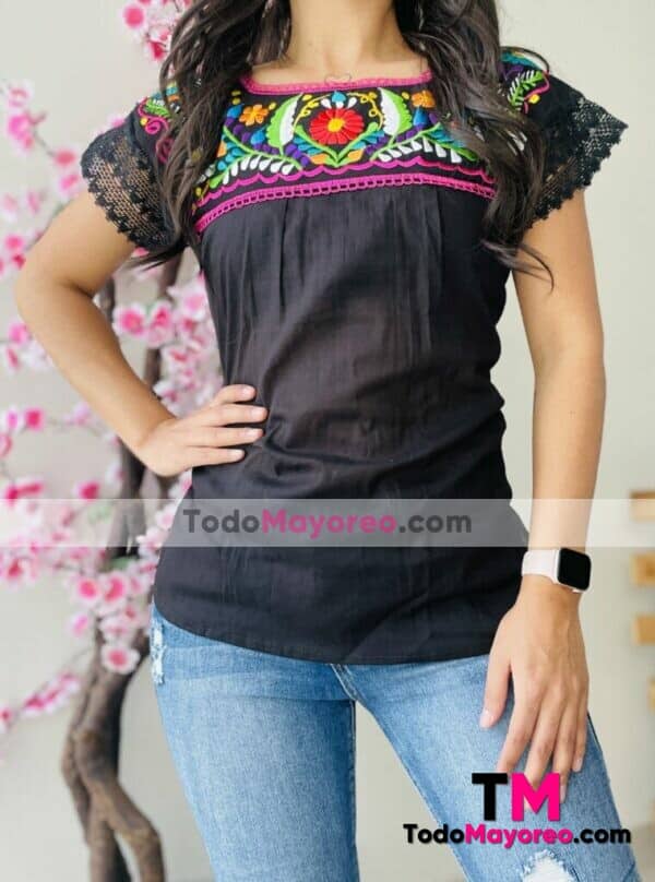Rj00602 Blusa De Manta Bordada A Mano Color Negro Flores Rosa Artesanal Mujer Mayoreo Fabricante (1)