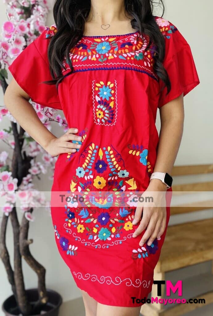rj00628 Vestido bordado a mano color rojo artesanal mexicano para mujer hecho en Chiapas mayoreo fabrica